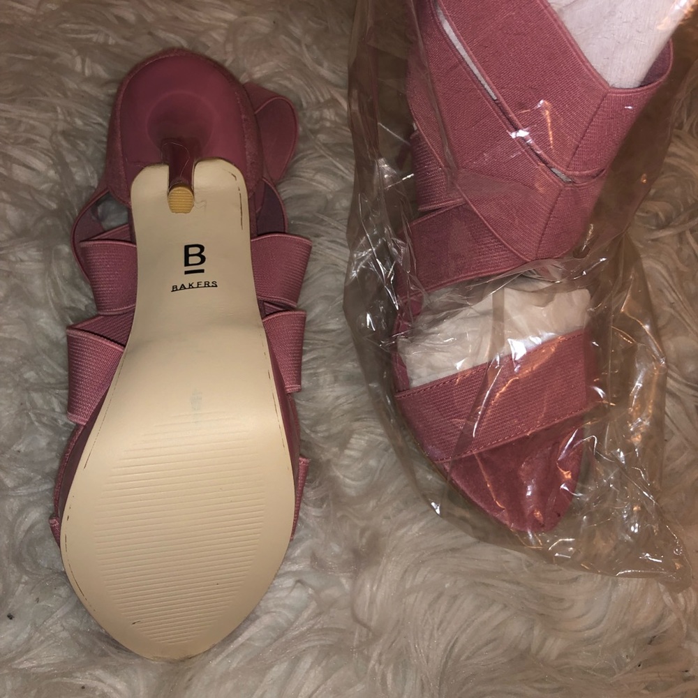Heels - Picture 3 of 5